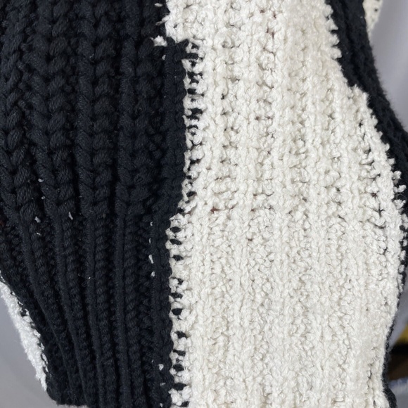 NWT $298 Joie [ Small ] Chadsey Cotton Blend Sweater in Caviar‎ Porcelain - Picture 9 of 15